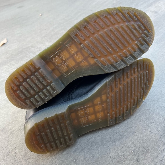 Dr. Martens Black Soft Leather Boots in amazing condition! - Picture 6 of 6